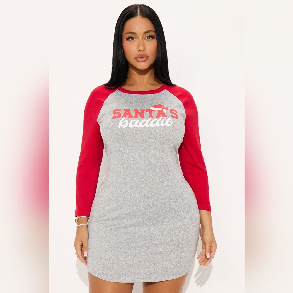 FASHION NOVA - Funny Graphic Print "Santa's Baddie" Sleep Shirt - SMALL